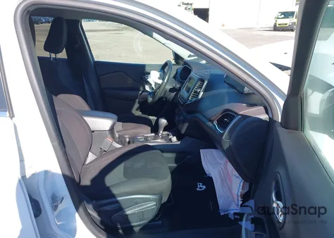 2019 Jeep Cherokee Latitude 4X4 из США, поврежденный, VIN 1C4PJMCX5KD233735